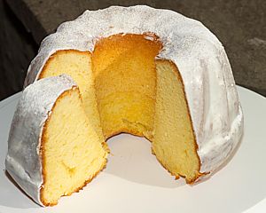 Zitronen- Gugelhupf